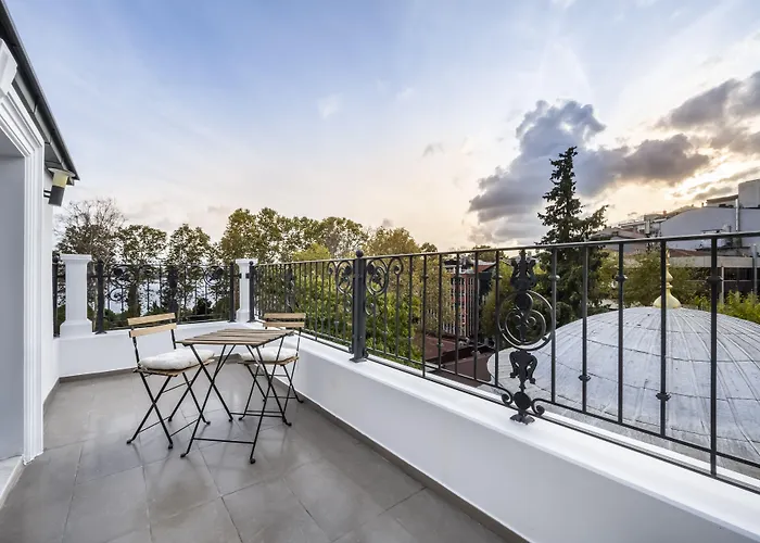 Ciragan Bosphorus Apartment *