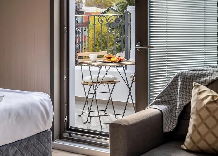 Ciragan Bosphorus * イスタンブール