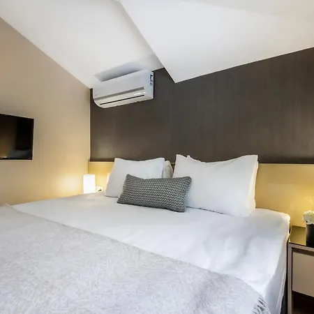 Ciragan Bosphorus Apartment *
