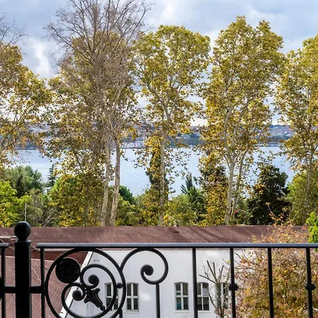 Ciragan Bosphorus * Istanbul