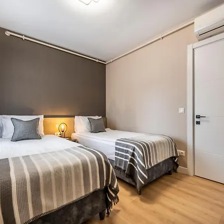 Ciragan Bosphorus Apartment