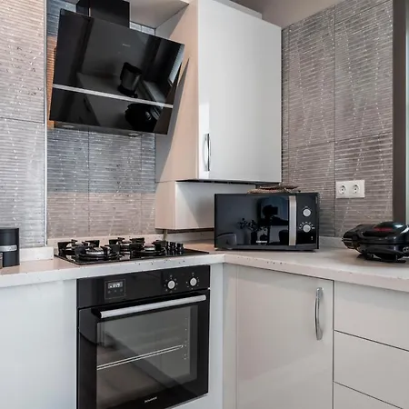 Ciragan Bosphorus اسطنبول