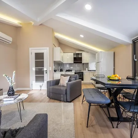 Ciragan Bosphorus Apartment