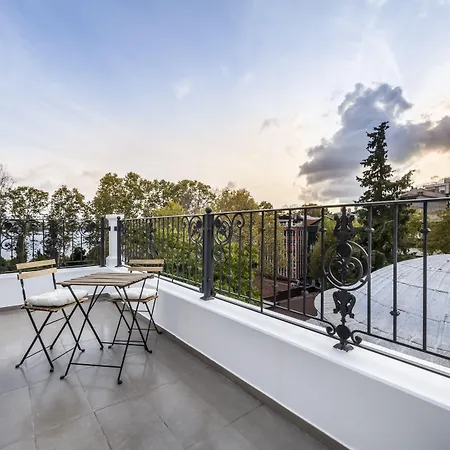 Ciragan Bosphorus 公寓 *