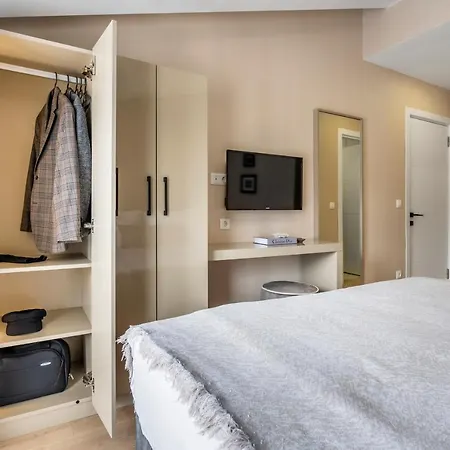 Ciragan Bosphorus * Provincia di Istanbul